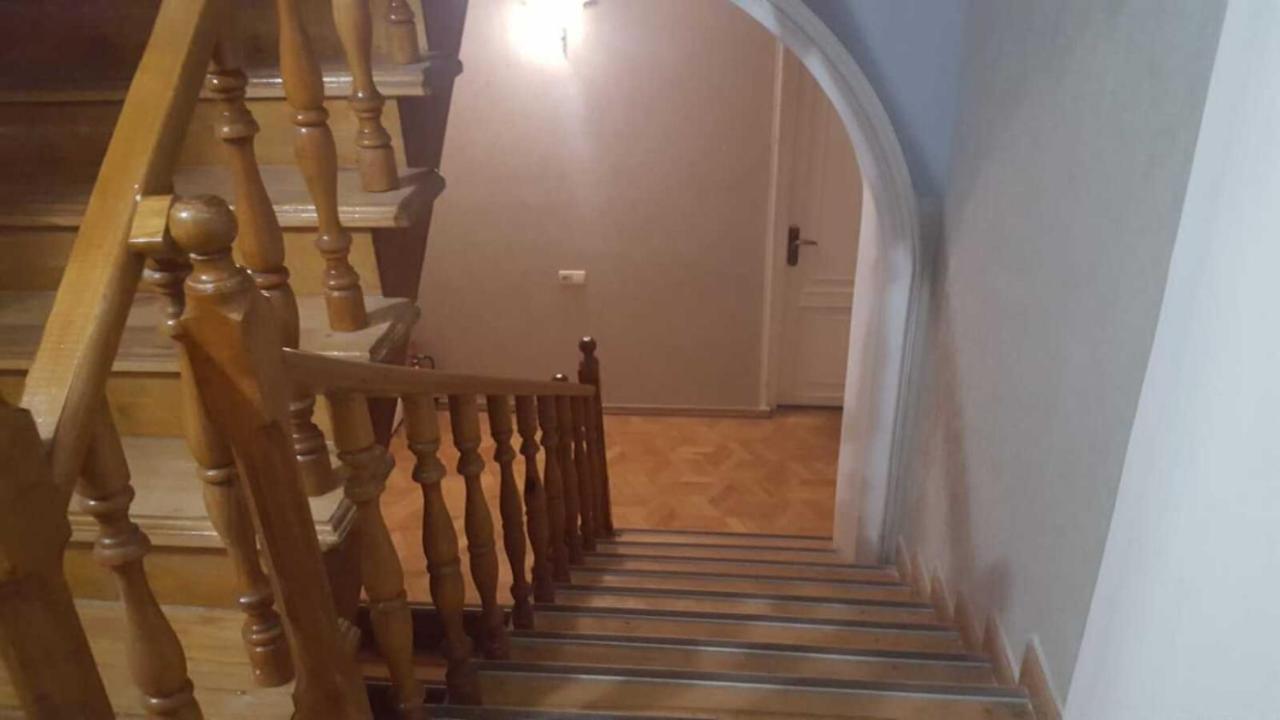 Cool Hostel Tbilisi Esterno foto