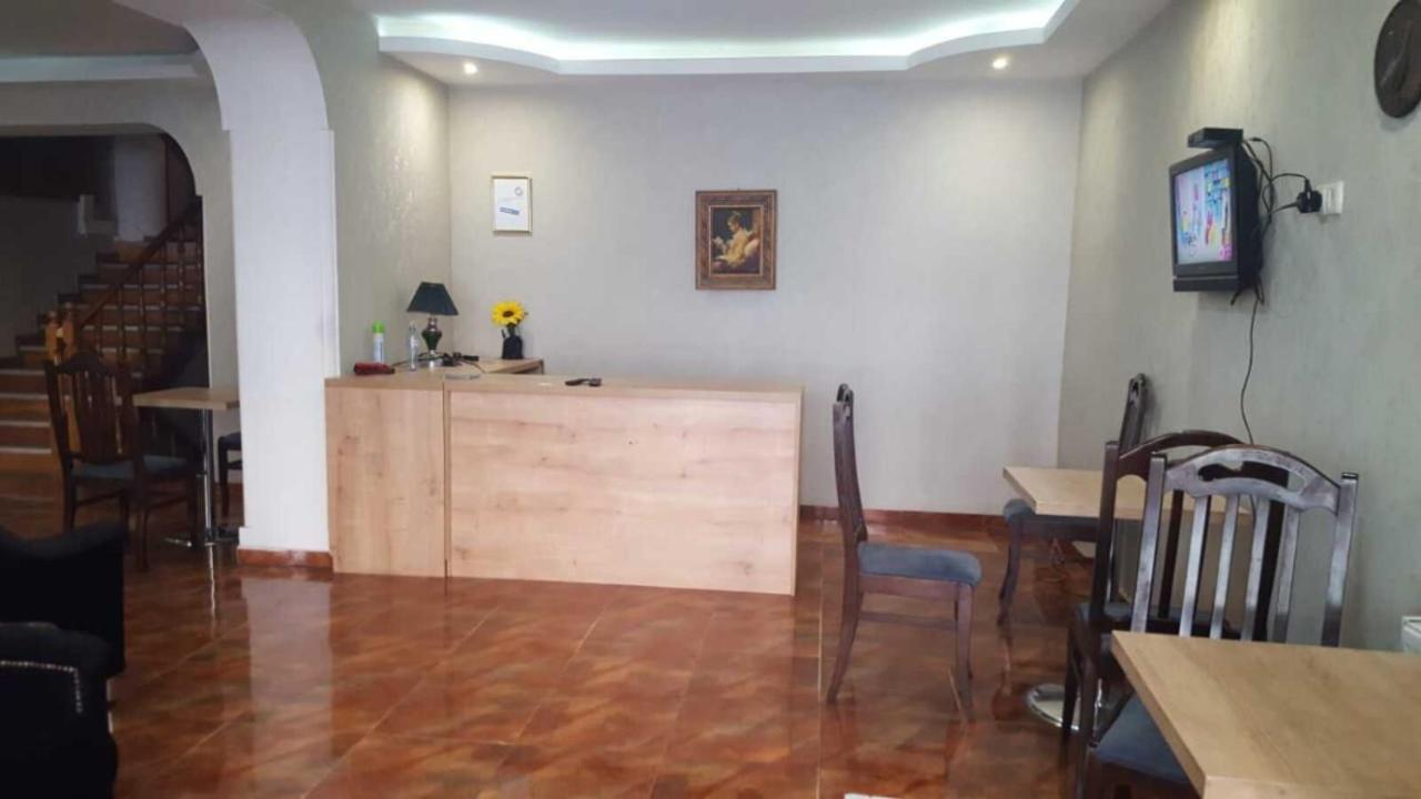 Cool Hostel Tbilisi Esterno foto